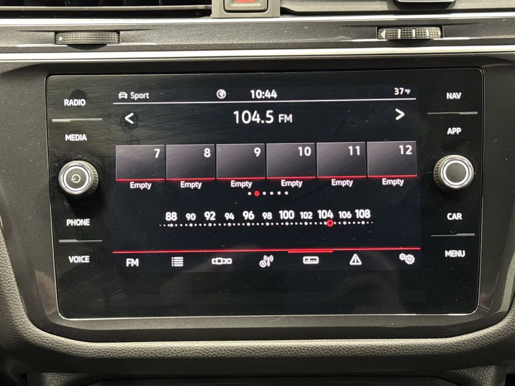 Used 2024 Volkswagen Tiguan SEL R-Line image 19