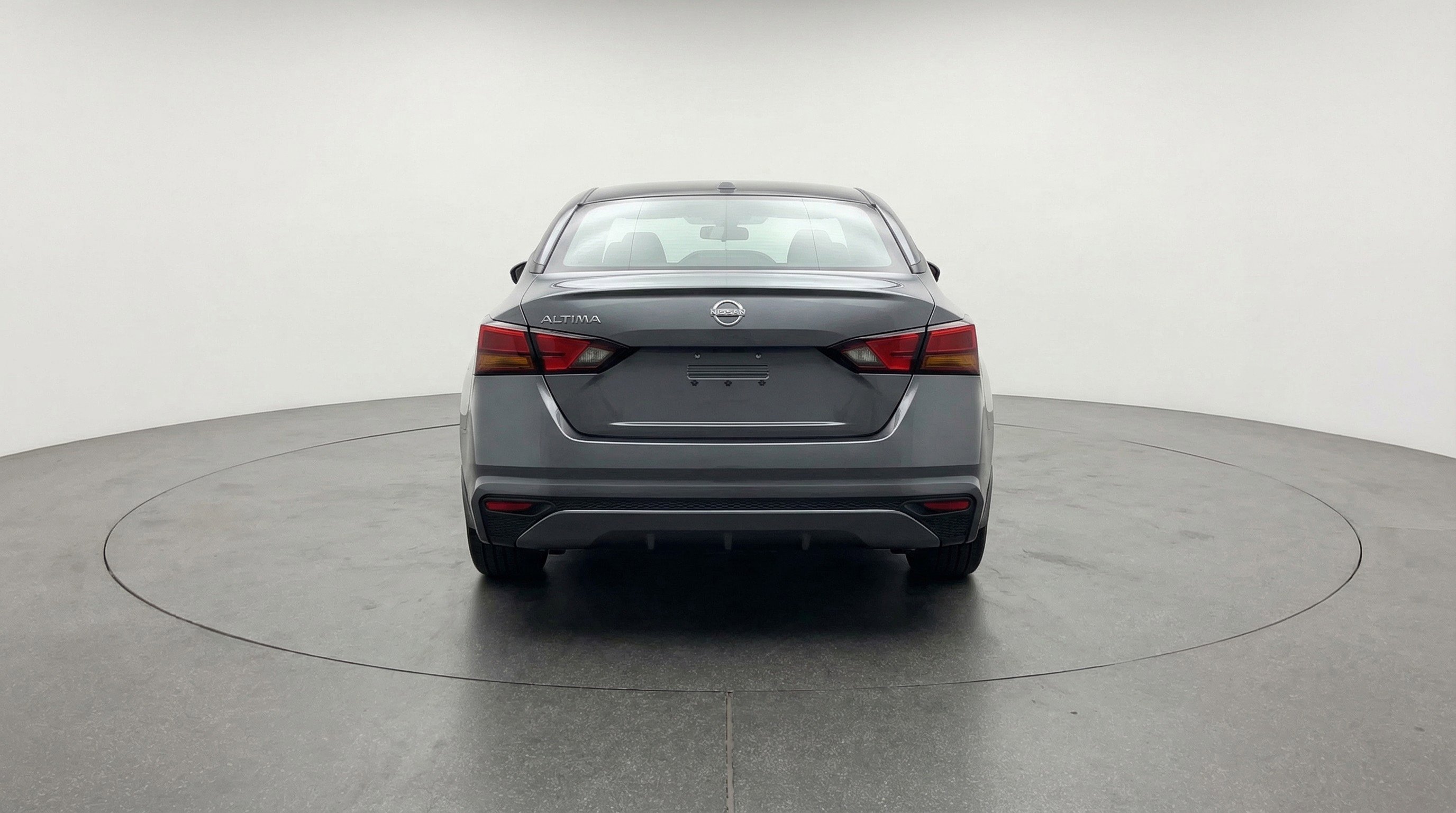 Used 2025 Nissan Altima 2.5 SV image 7
