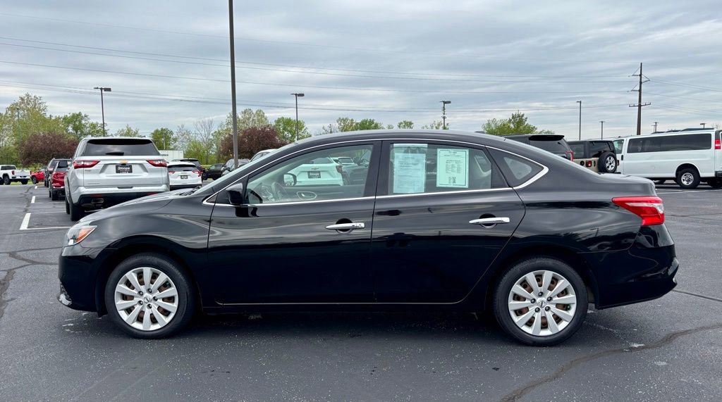 Used 2016 Nissan Sentra SV FWD image 3