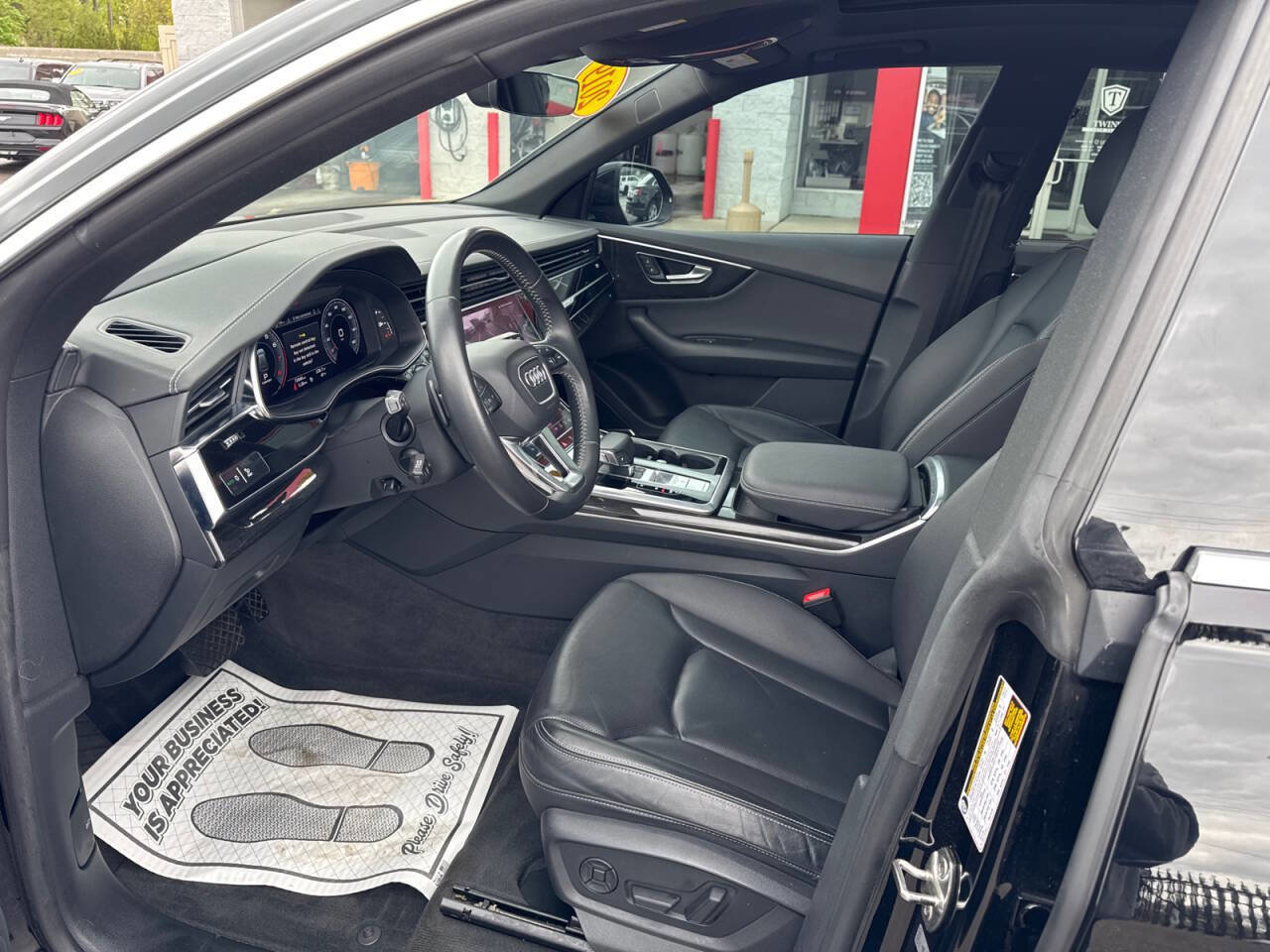 Used 2019 Audi Q8 Prestige w/ Towing Package AWD/4WD image 14