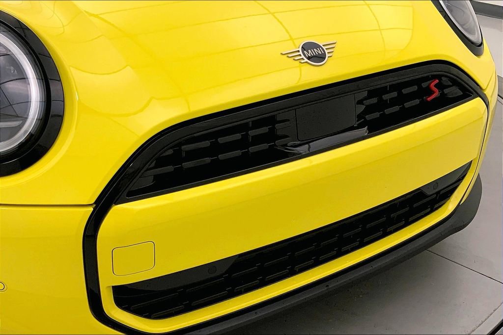 Certified 2025 MINI Cooper S image 29