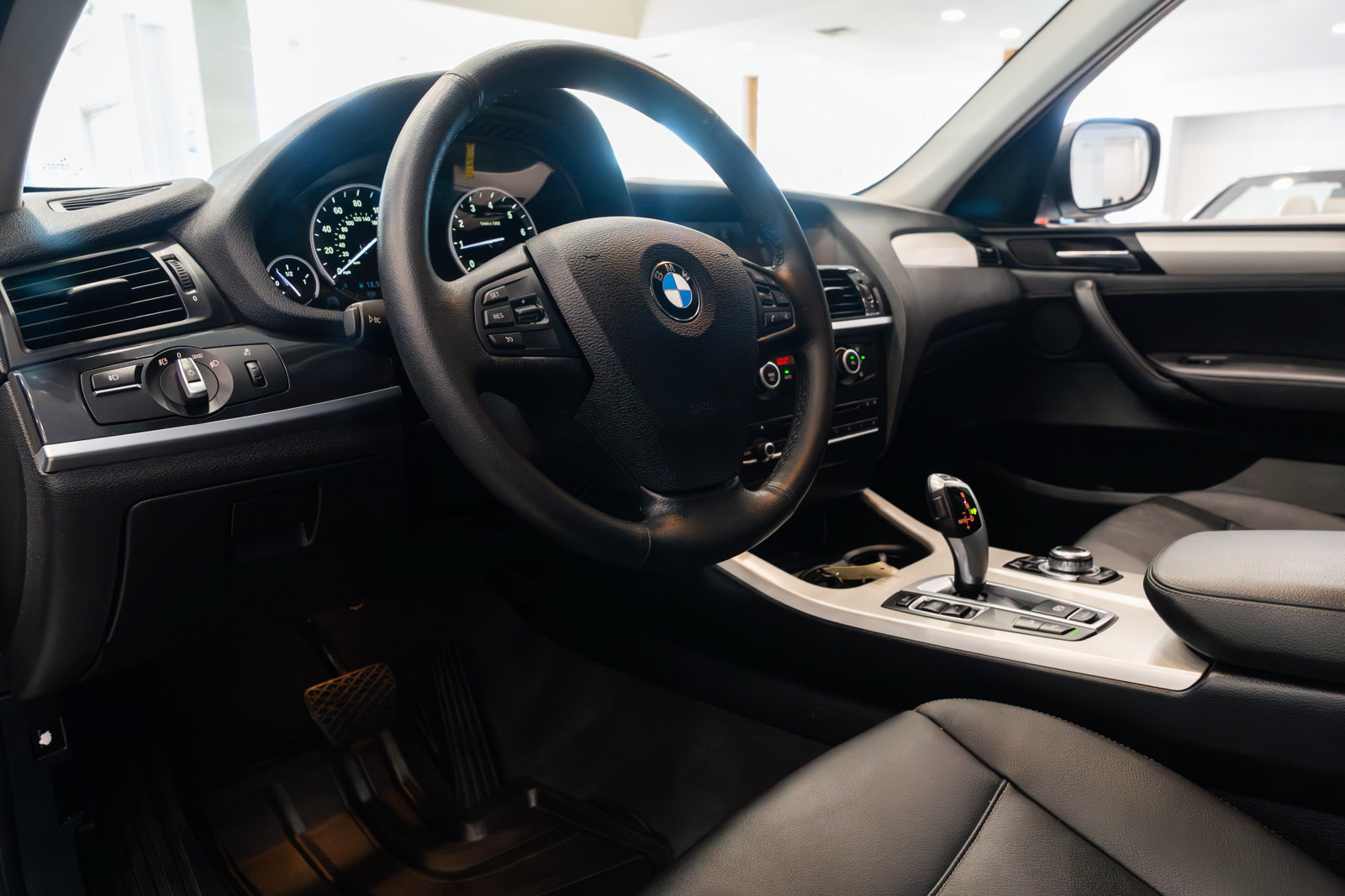 Used 2014 BMW X3 xDrive28i w/ Technology Package AWD/4WD image 16