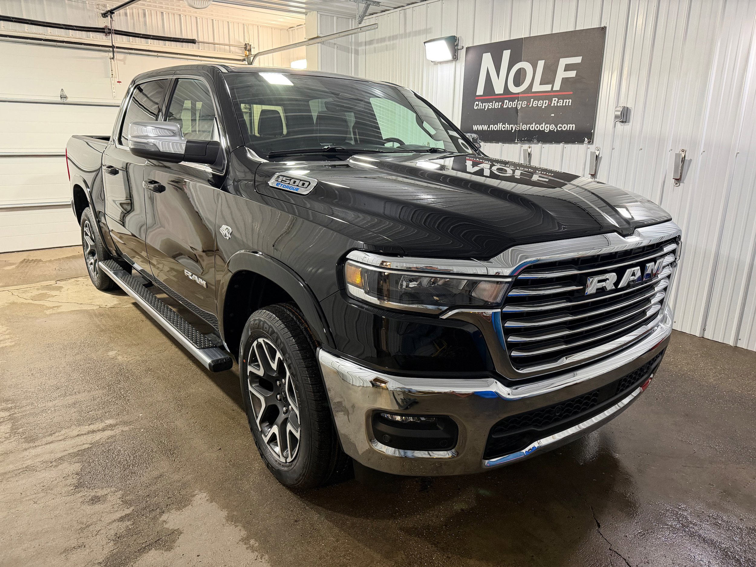 New 2026 RAM 1500 Laramie w/ Chrome Appearance Group AWD/4WD video 2