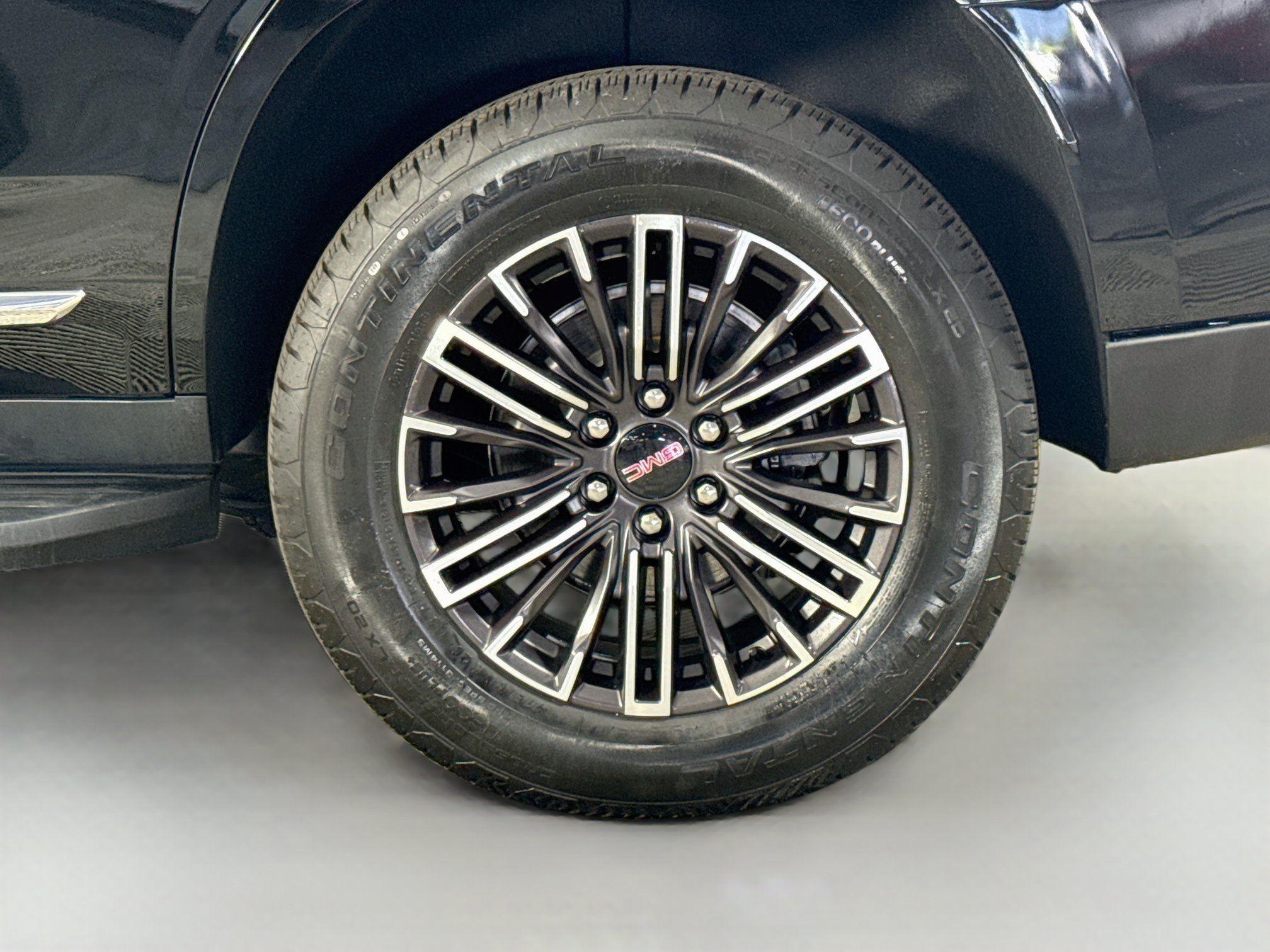 Used 2026 GMC Yukon Elevation AWD/4WD image 37