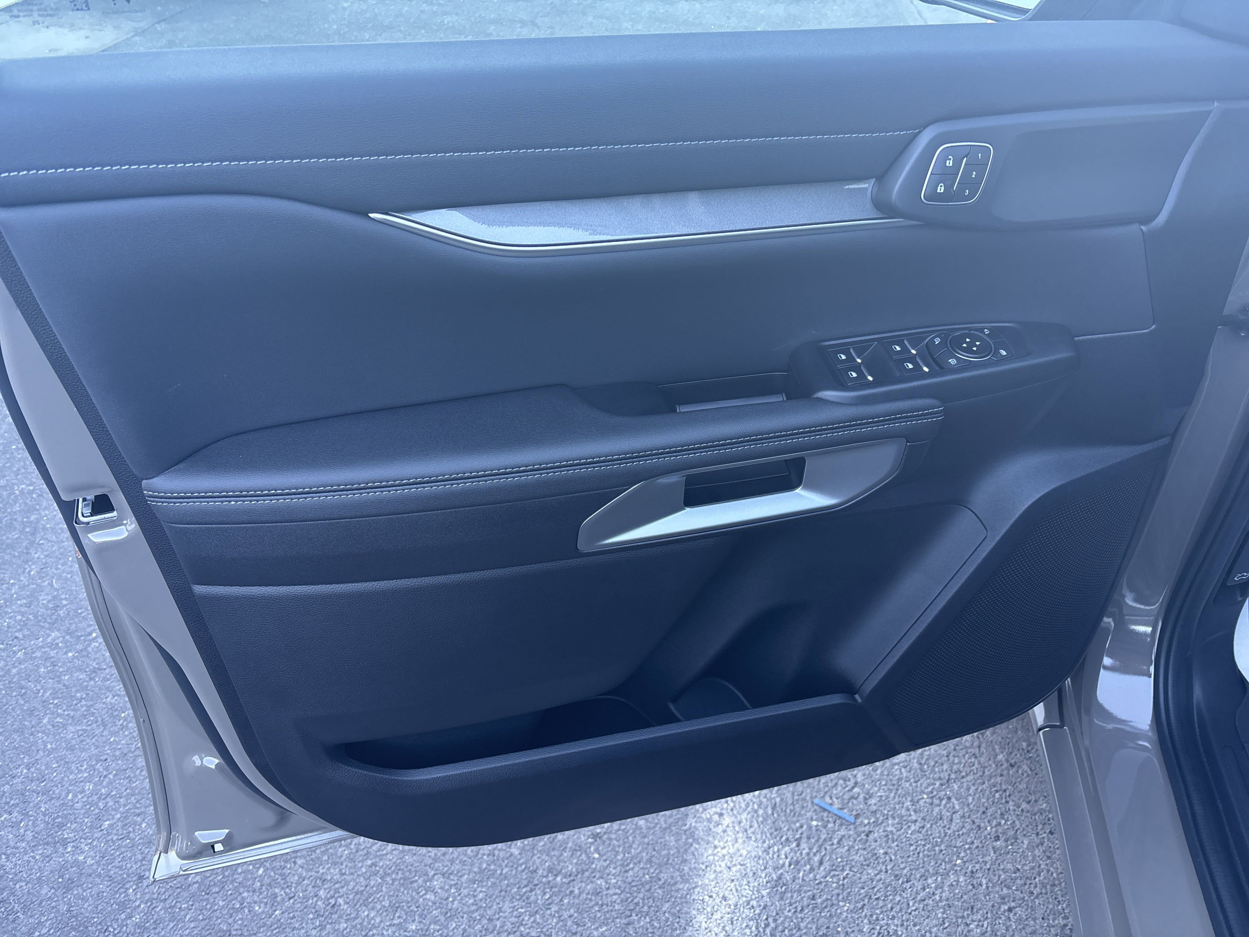 New 2025 Ford Ranger Lariat w/ Trailer Tow Package image 16