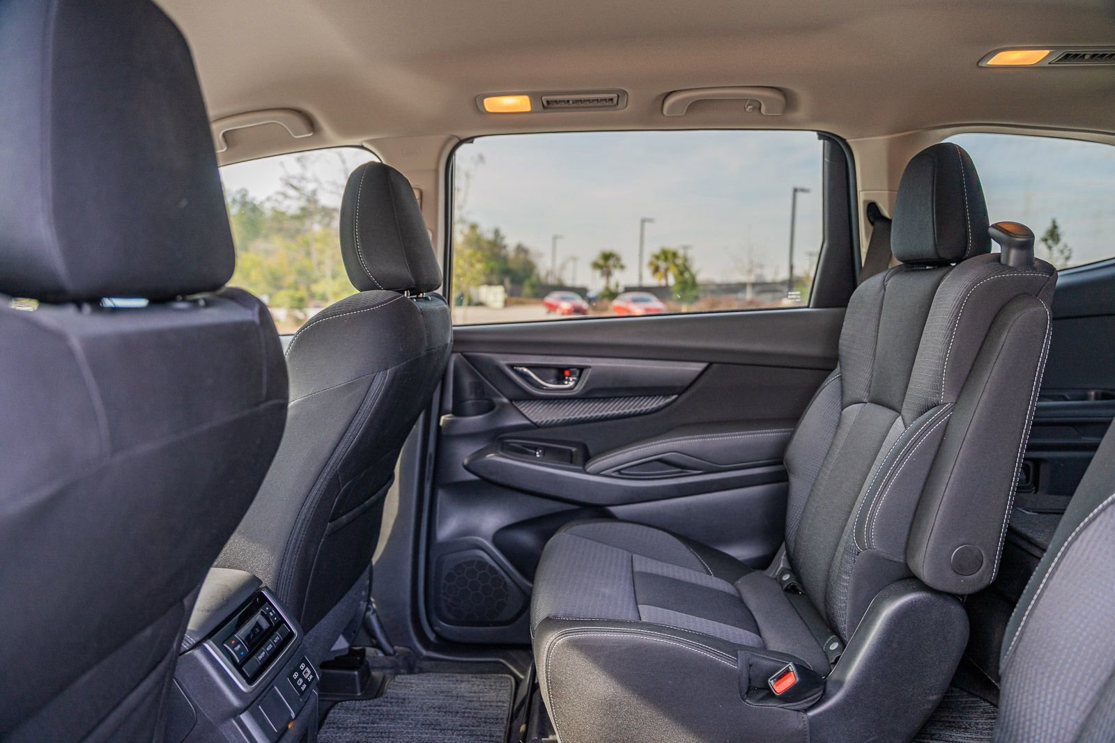 Used 2024 Subaru Ascent Premium w/ Convenience Package image 19