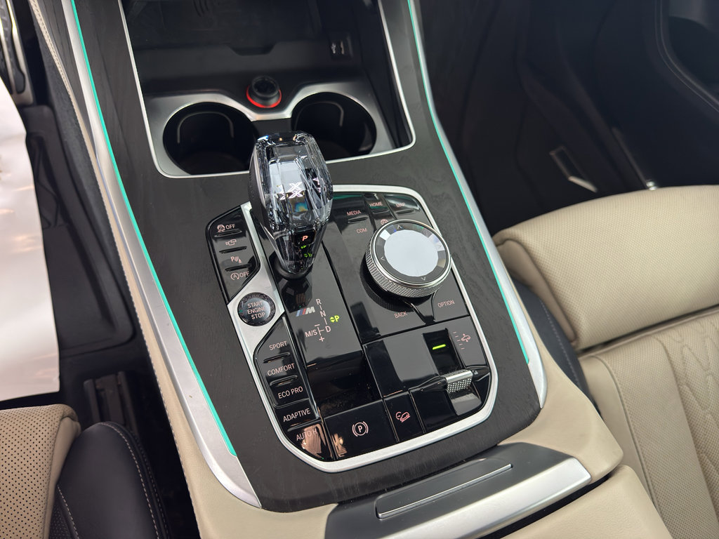 Used 2020 BMW X7 M50i AWD/4WD image 25