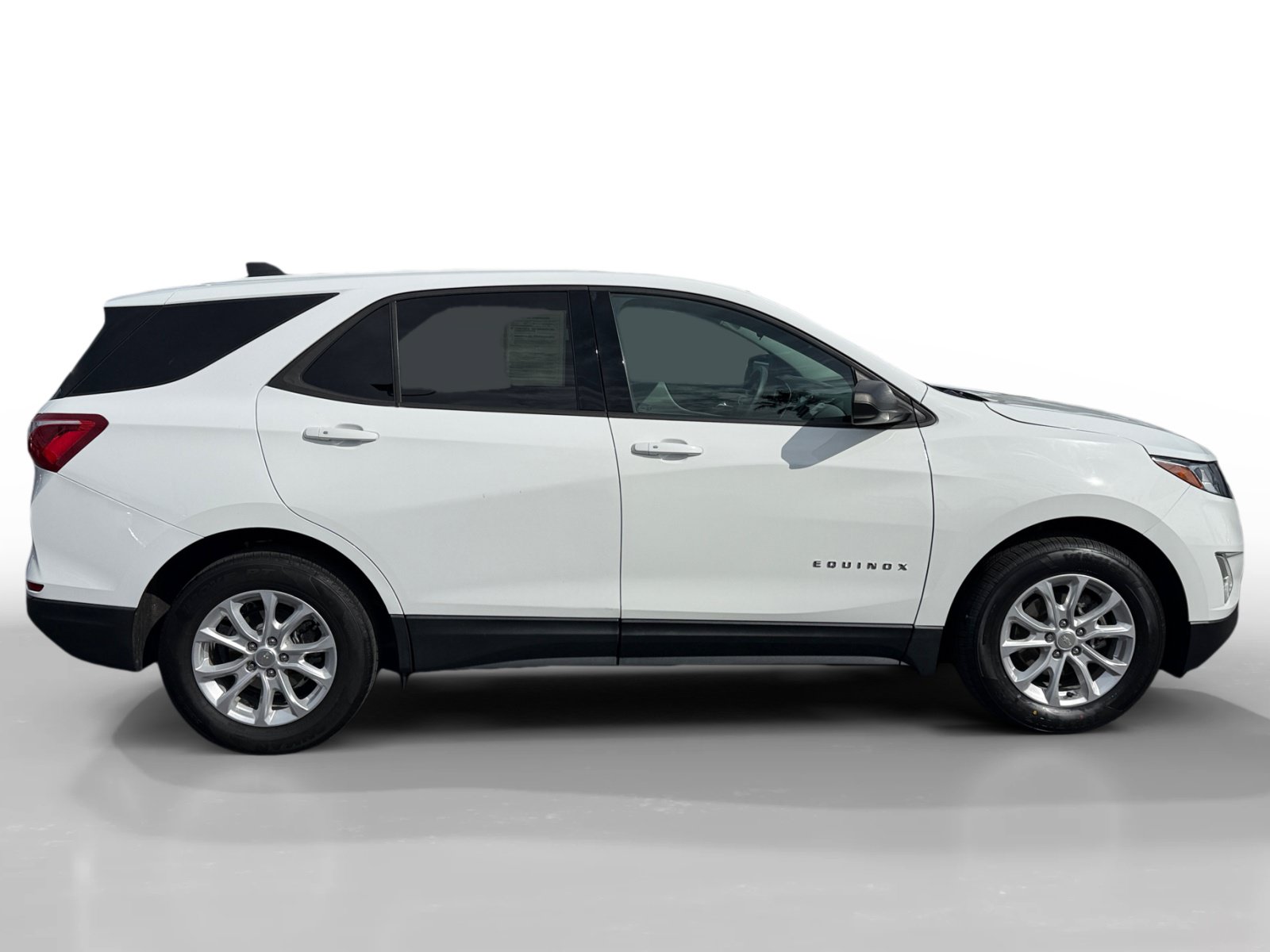 Used 2019 Chevrolet Equinox LS w/ LS Convenience Package FWD image 6
