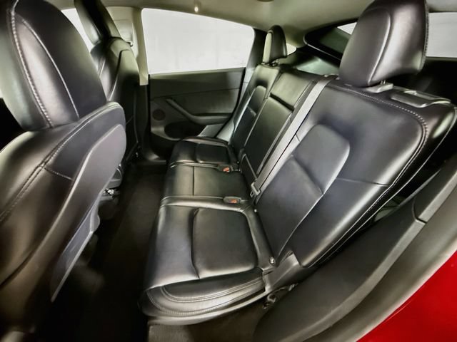 Used 2022 Tesla Model Y Long Range AWD/4WD image 24