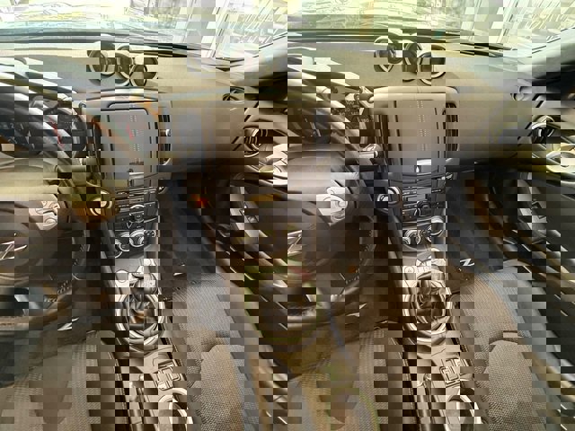 Used 2010 Nissan 370Z Roadster image 11