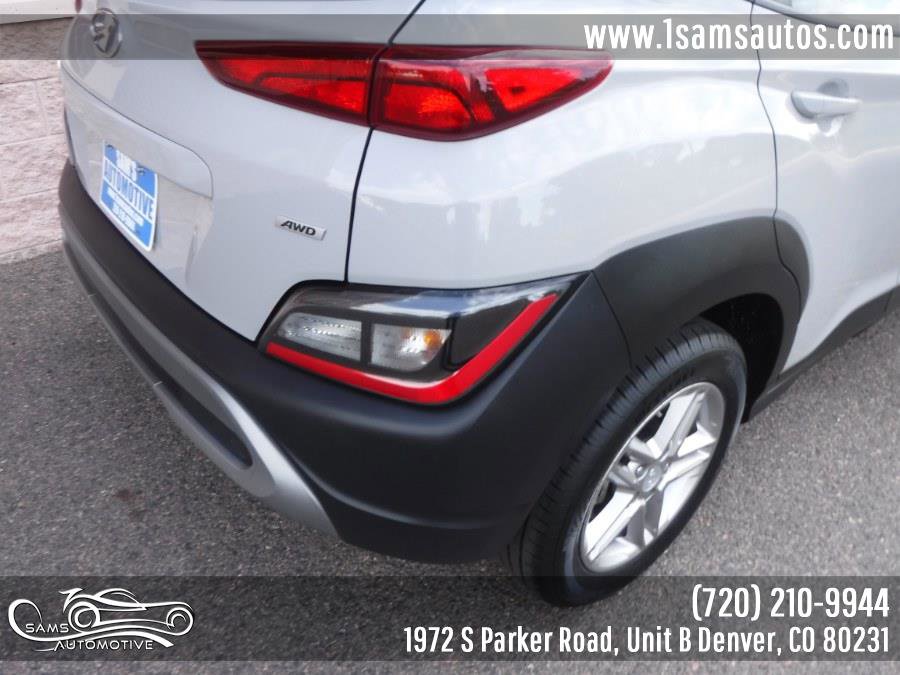 Used 2023 Hyundai Kona SE image 27
