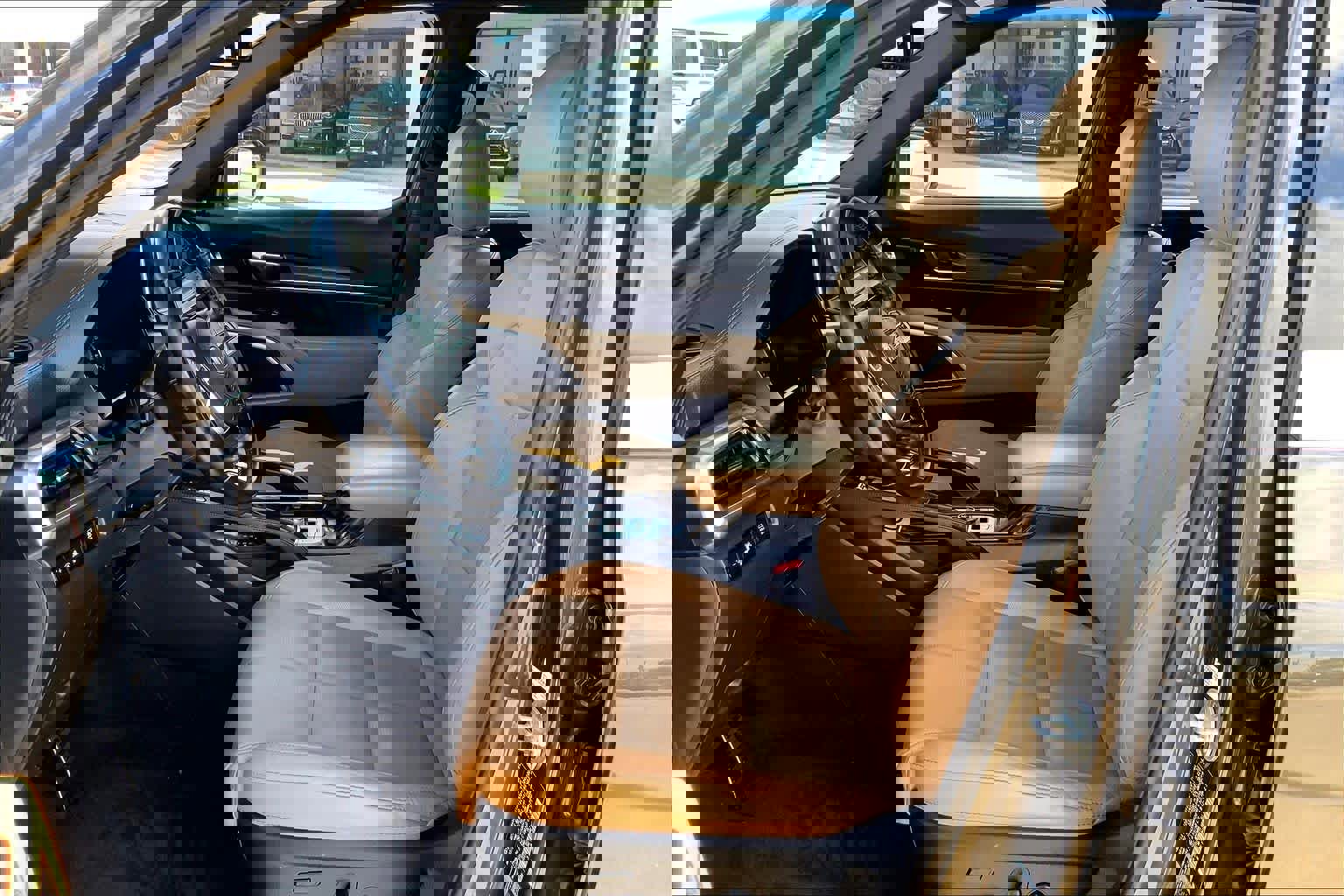 Used 2020 Kia Telluride SX w/ Towing Package image 8