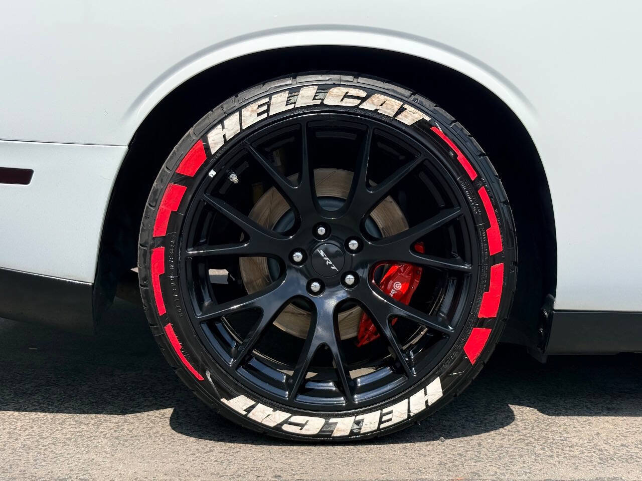 Used 2016 Dodge Challenger SRT Hellcat RWD image 11