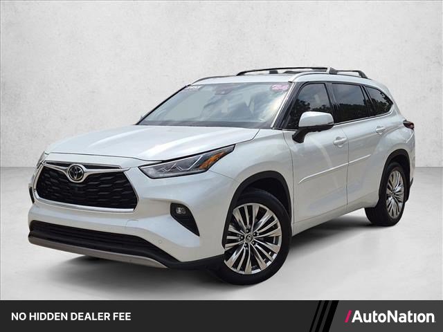 Used 2024 Toyota Highlander Platinum
