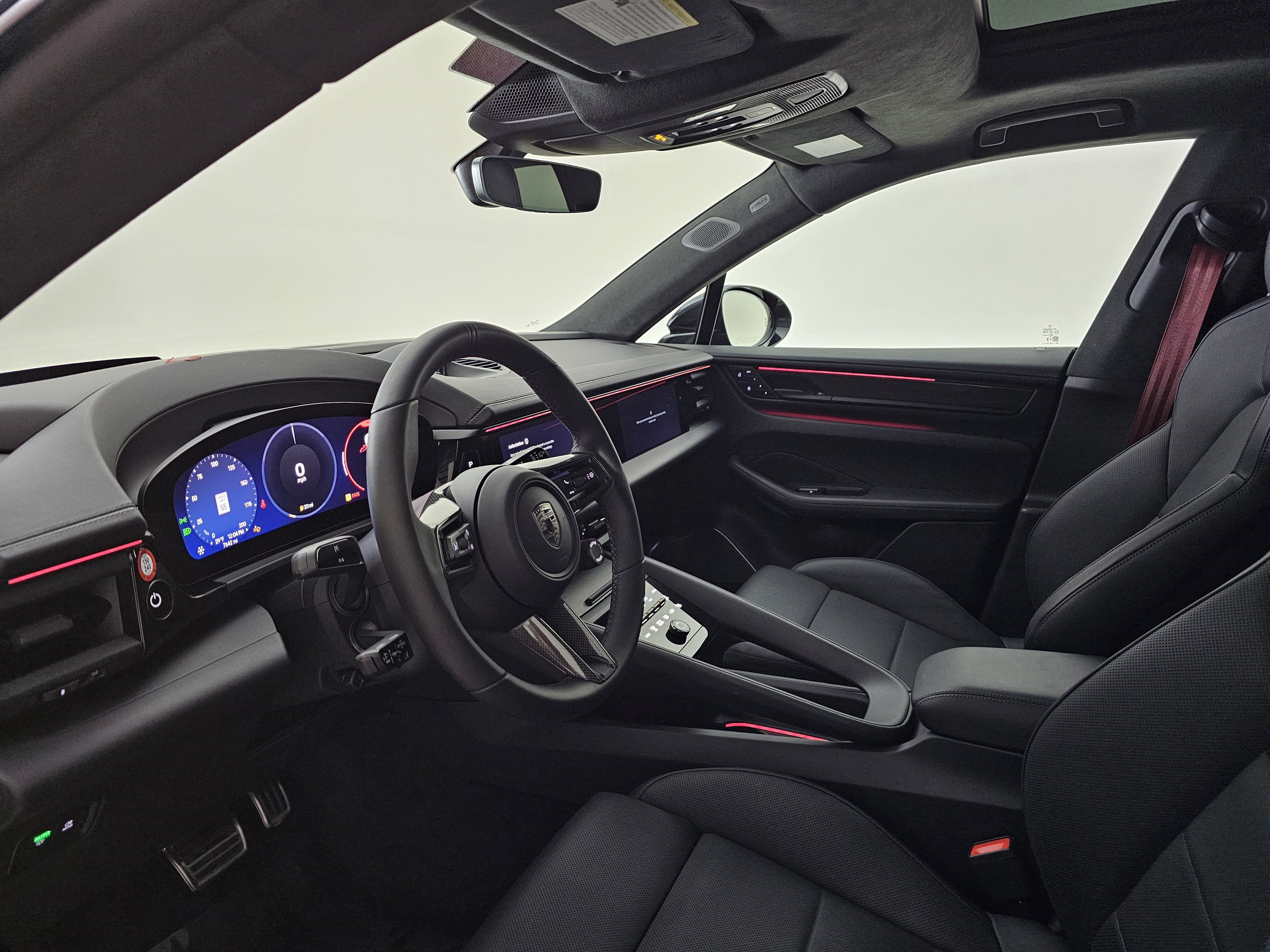 Used 2025 Porsche Macan Turbo Electric image 6