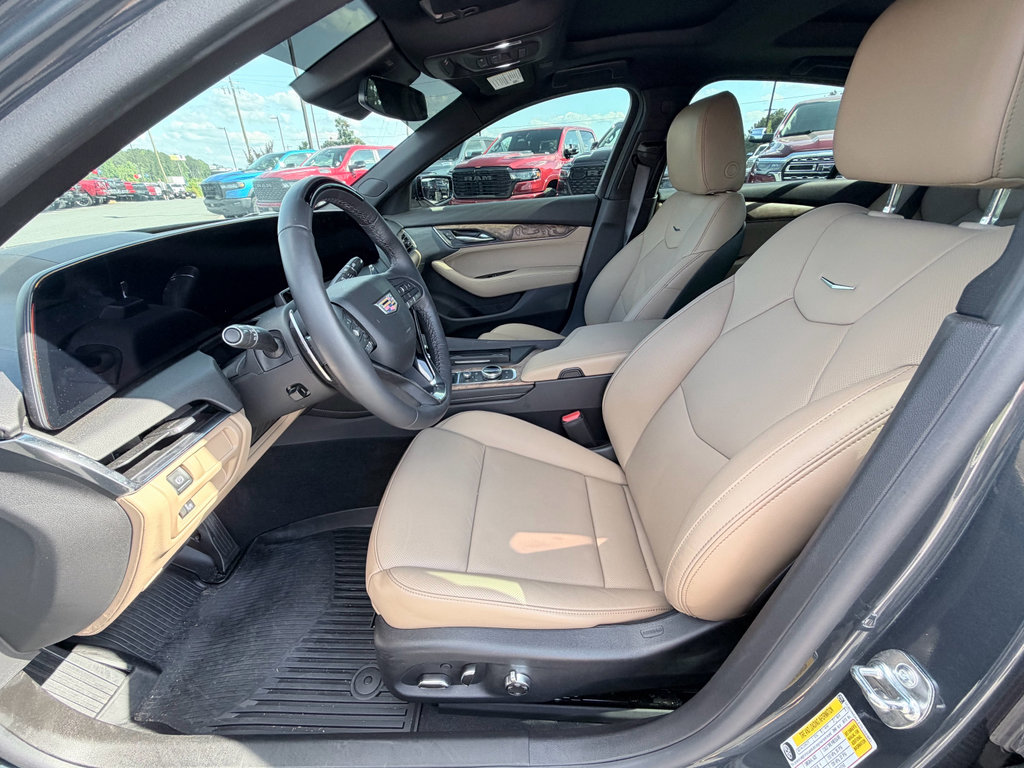 Used 2026 Cadillac CT5 Premium Luxury RWD image 12