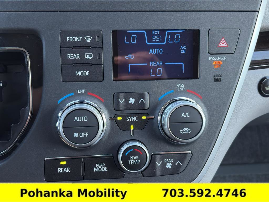 Used 2020 Toyota Sienna XLE w/ XLE Navigation Package FWD image 25