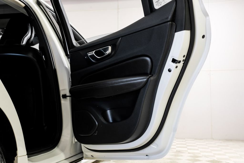 Used 2022 Volvo S60 B5 Inscription image 47