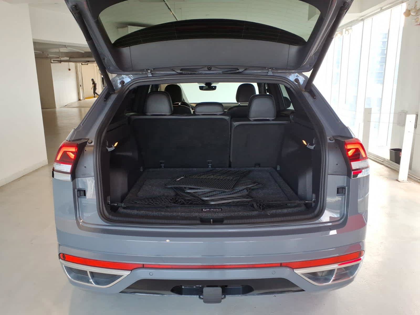 Used 2021 Volkswagen Atlas Cross Sport SEL R-Line AWD/4WD image 8