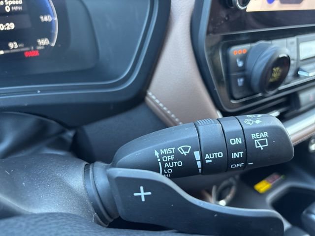 Used 2025 Toyota Grand Highlander AWD image 24