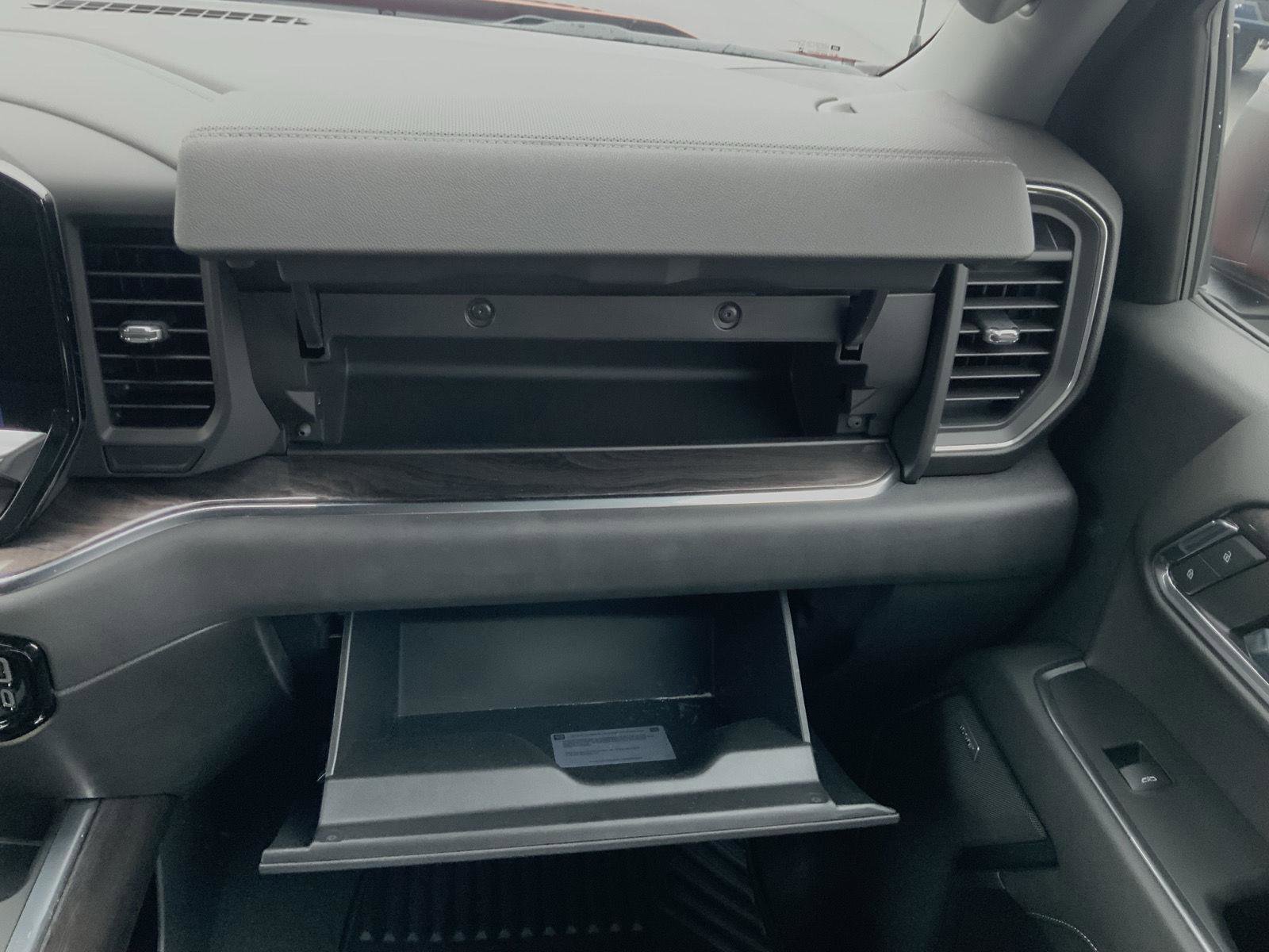 Used 2023 Chevrolet Silverado 1500 LTZ image 65