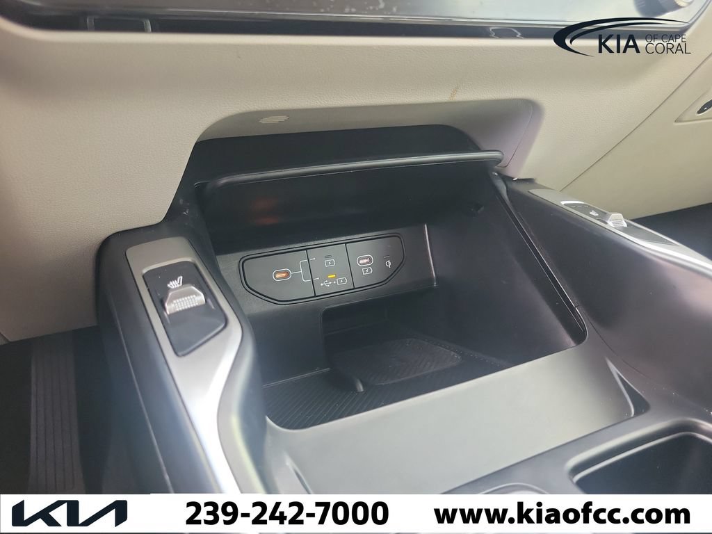 Certified 2026 Kia Sorento EX FWD image 33