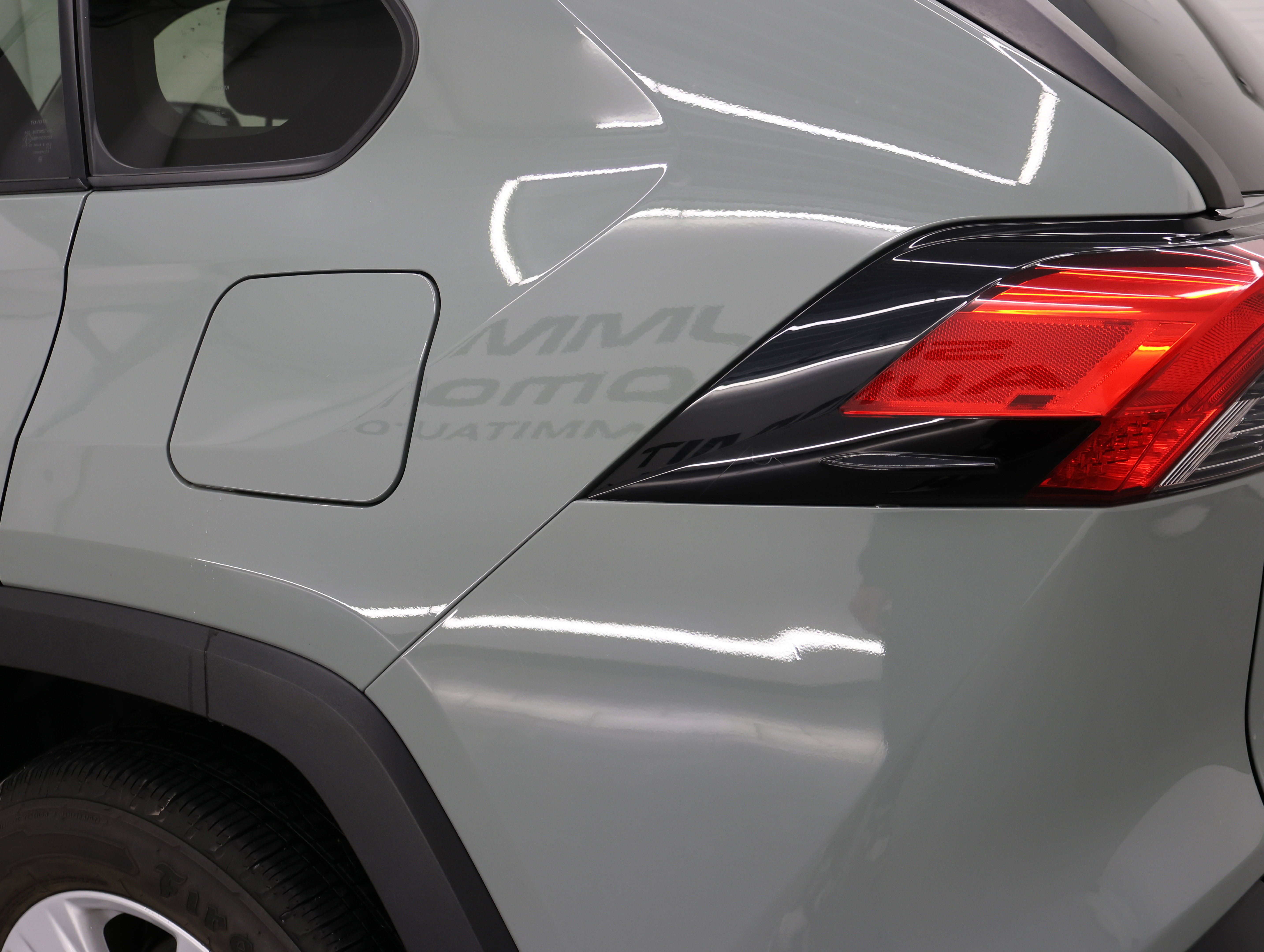 Used 2019 Toyota RAV4 XLE w/ Convenience Package image 32