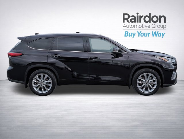 Used 2022 Toyota Highlander Limited AWD/4WD image 8