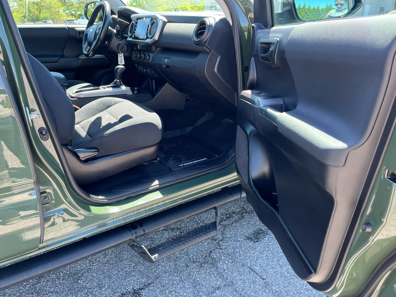 Used 2021 Toyota Tacoma SR5 w/ Trail Edition AWD/4WD image 31