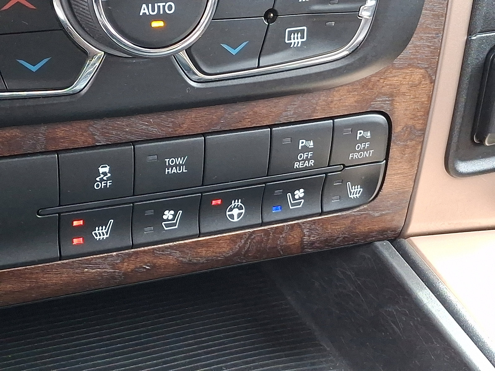 Used 2014 RAM 1500 Laramie Longhorn w/ Protection Group image 24