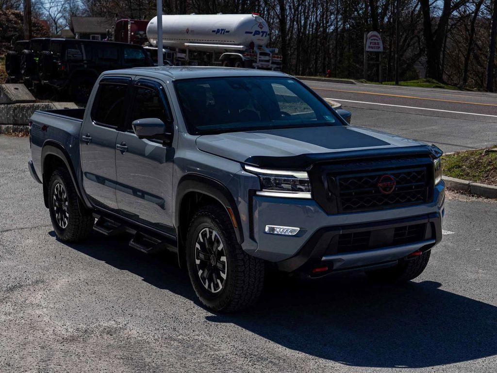 Used 2023 Nissan Frontier PRO-4X w/ Pro Convenience Package image 3