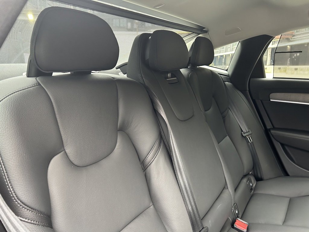 Certified 2025 Volvo S90 T8 Plus image 19