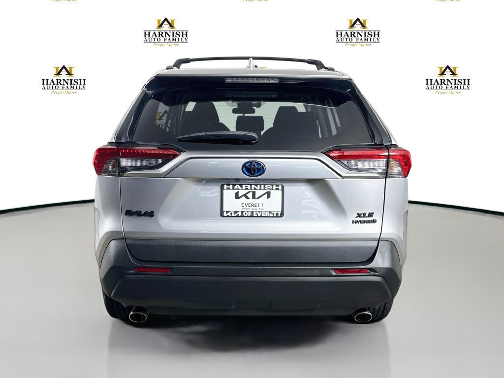 Used 2021 Toyota RAV4 XLE w/ Convenience Package AWD/4WD image 6