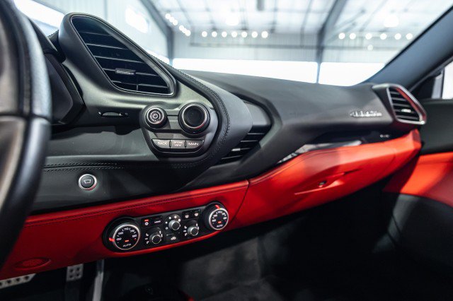 Used 2019 Ferrari 488 GTB RWD image 47