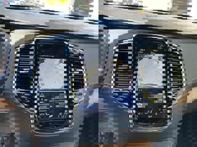 Used 2019 Volvo XC90 T6 Inscription w/ Luxury Package image 11