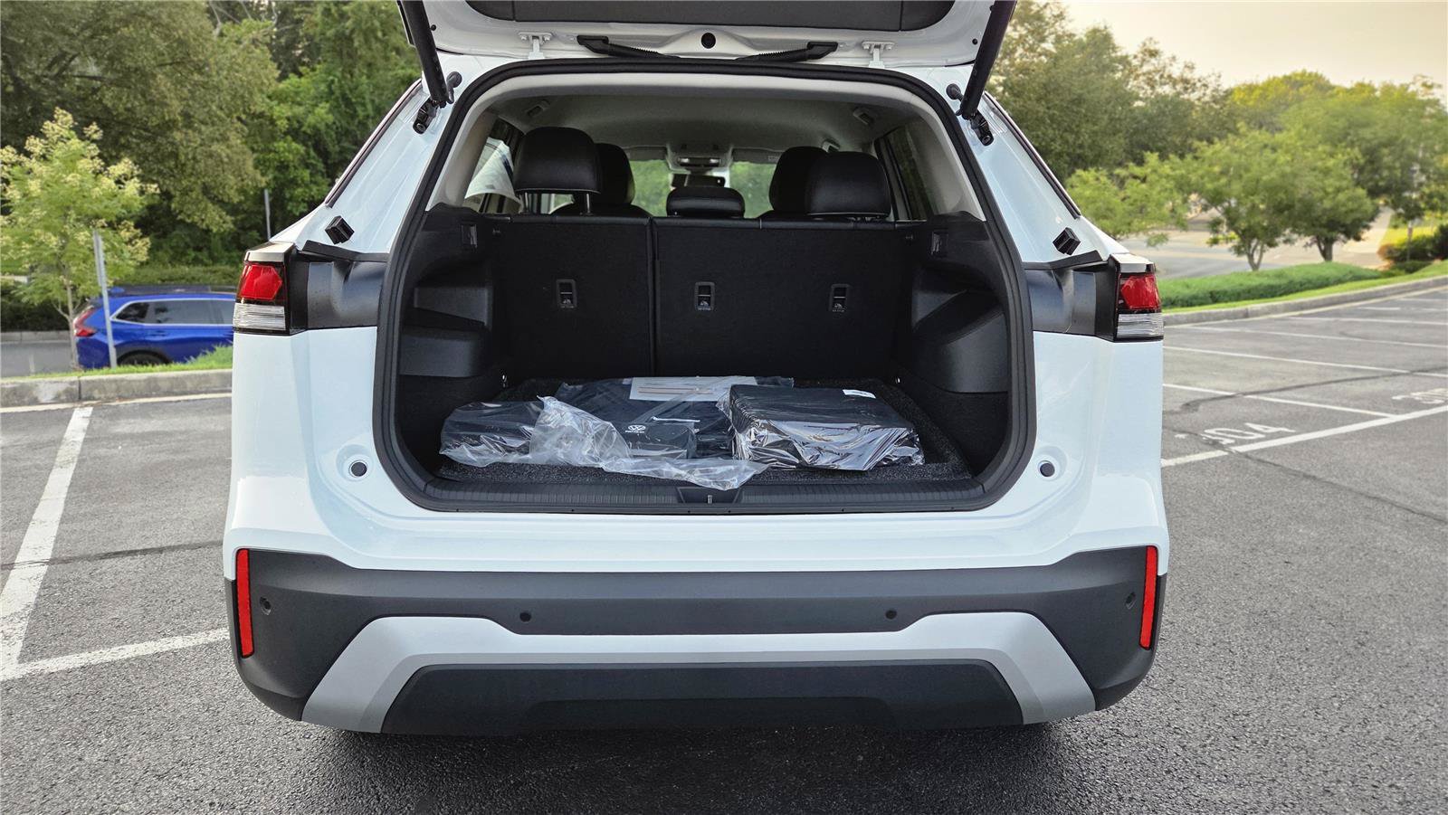New 2026 Volkswagen Tiguan SE AWD/4WD image 5