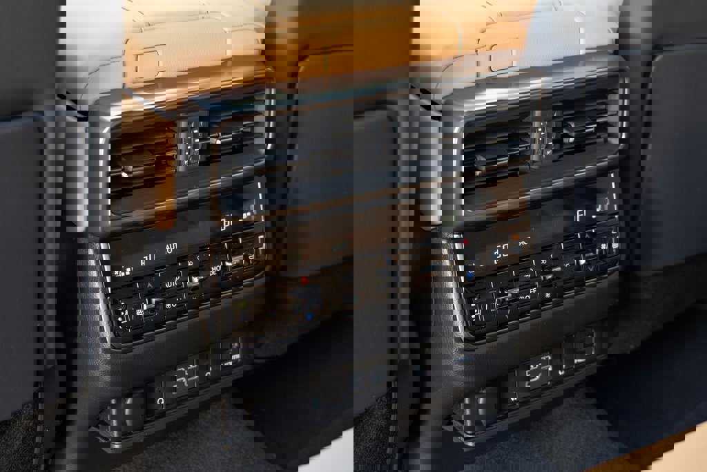 New 2026 Lexus LX 600 4WD w/ Luxury Package image 24