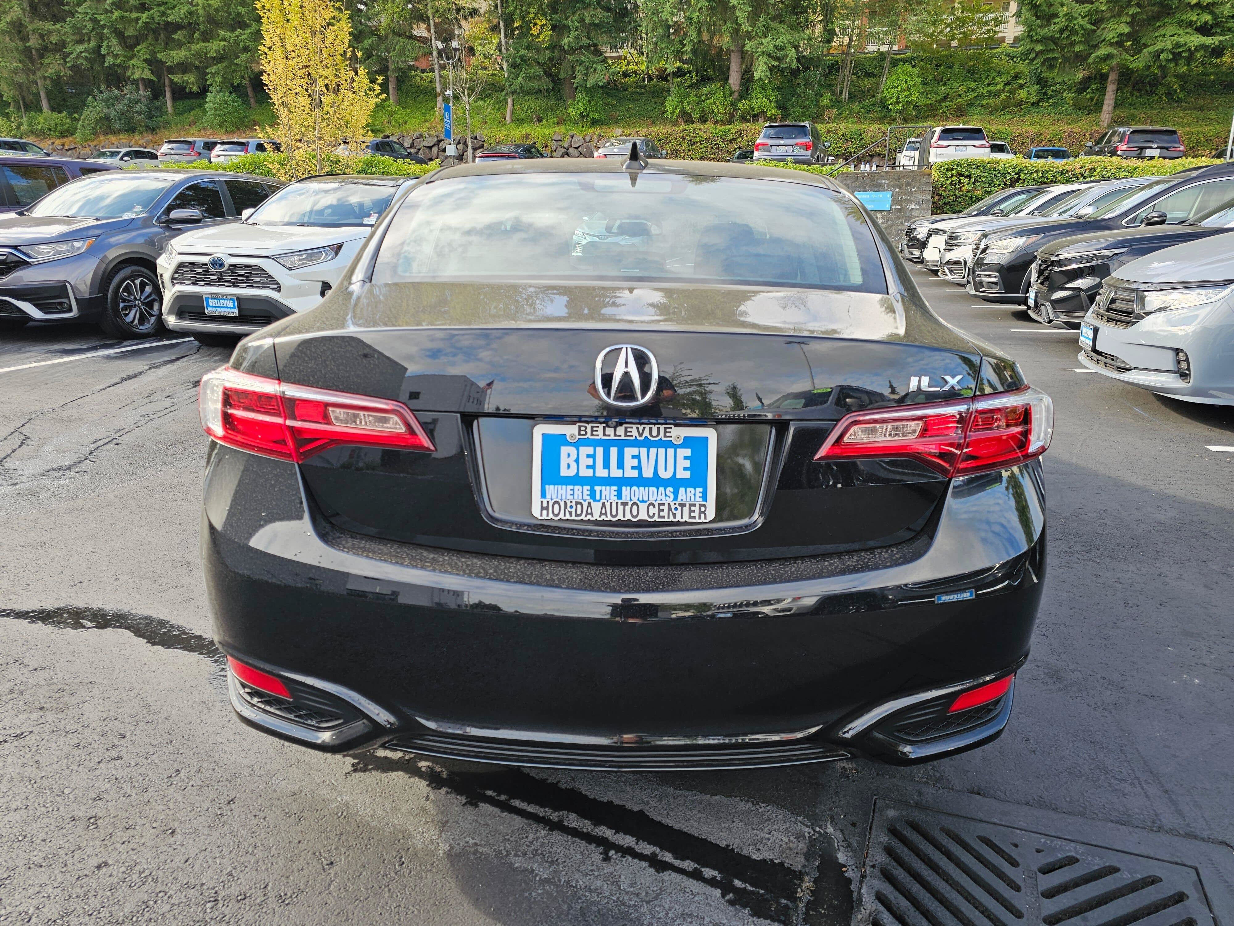 Used 2017 Acura ILX FWD image 6