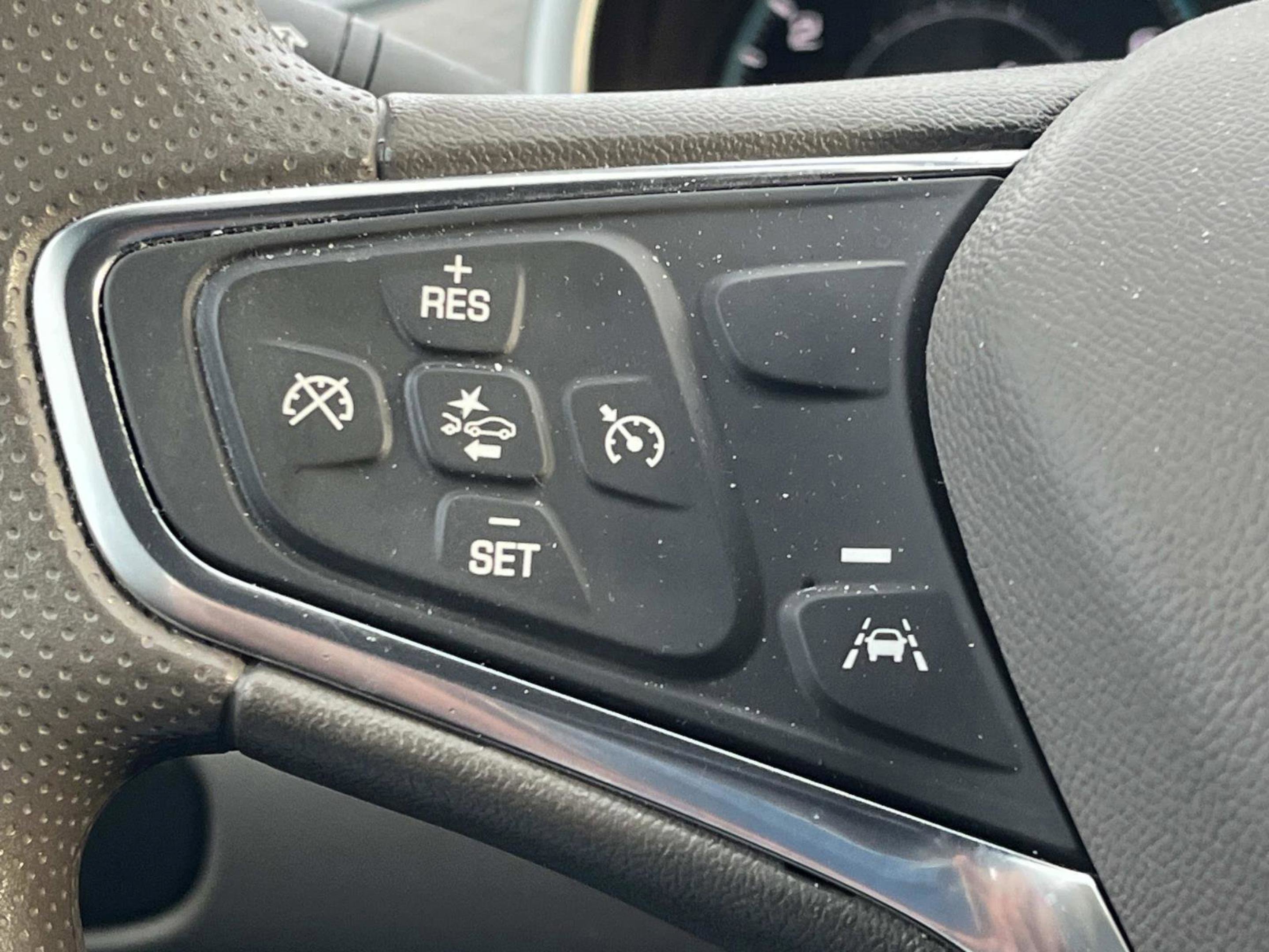 Used 2024 Chevrolet Malibu LT image 31