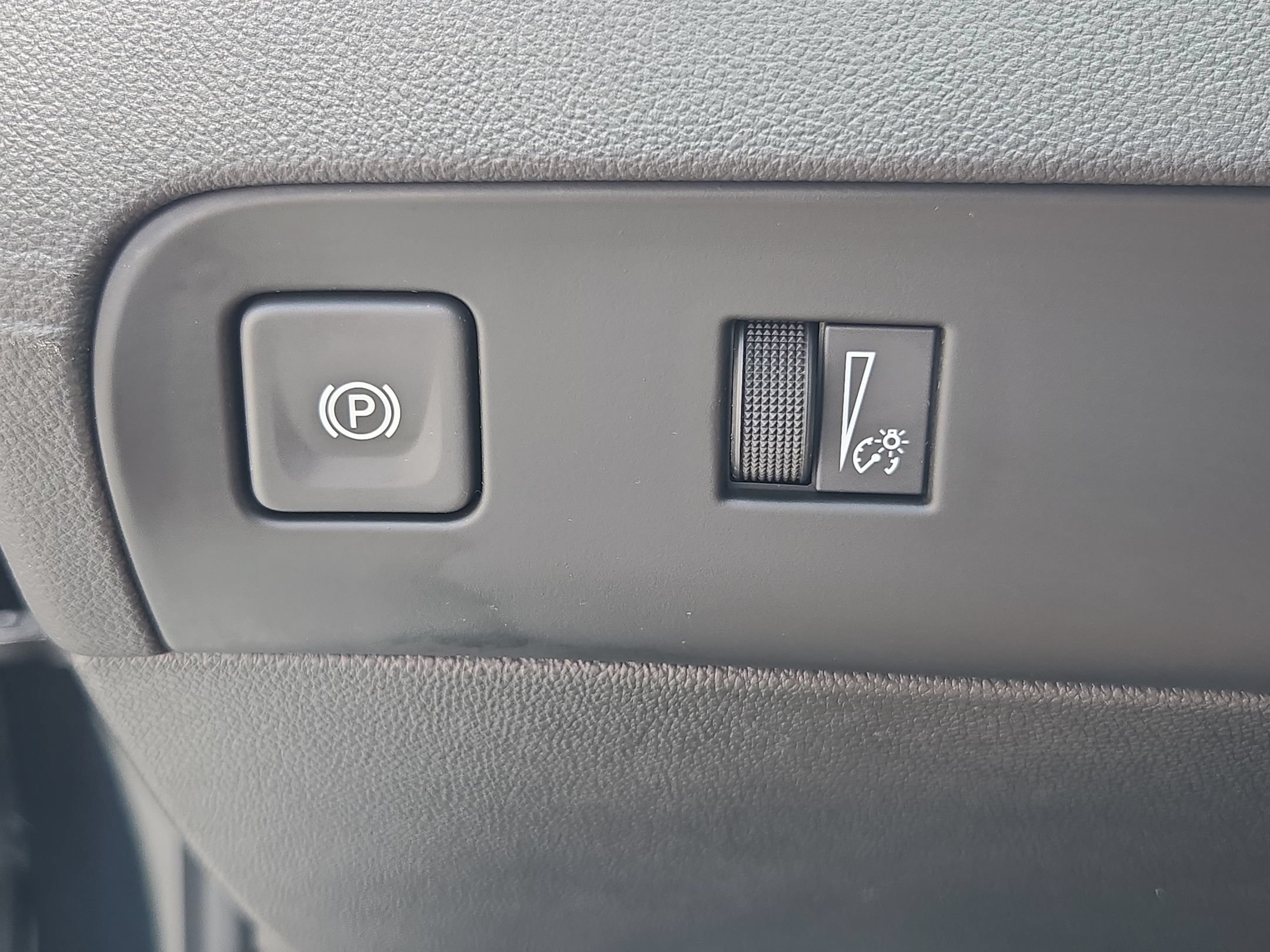 Used 2022 Buick Enclave Essence w/ Experience Buick Package FWD image 26