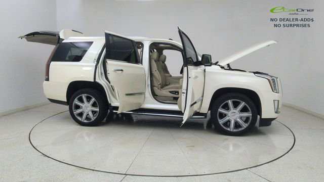 Used 2015 Cadillac Escalade Luxury RWD image 73