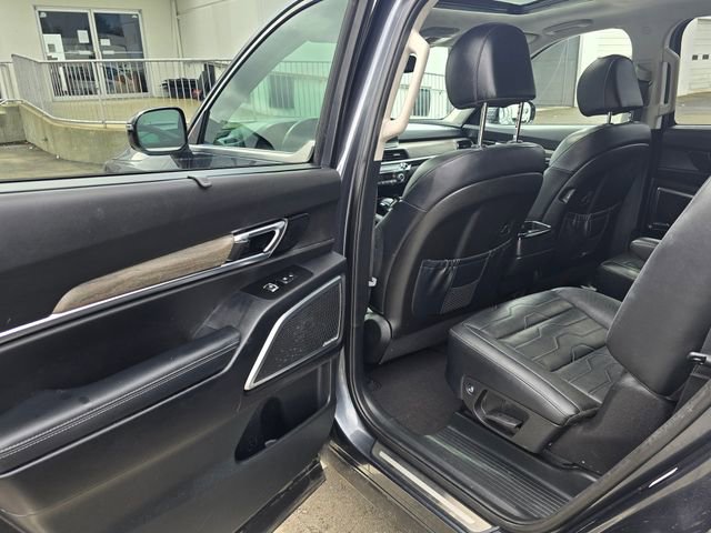Certified 2022 Kia Telluride SX w/ SX Prestige Package AWD/4WD image 18