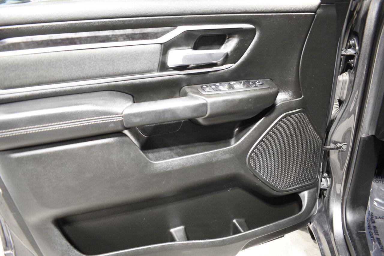 Used 2022 RAM 1500 Big Horn AWD/4WD image 14