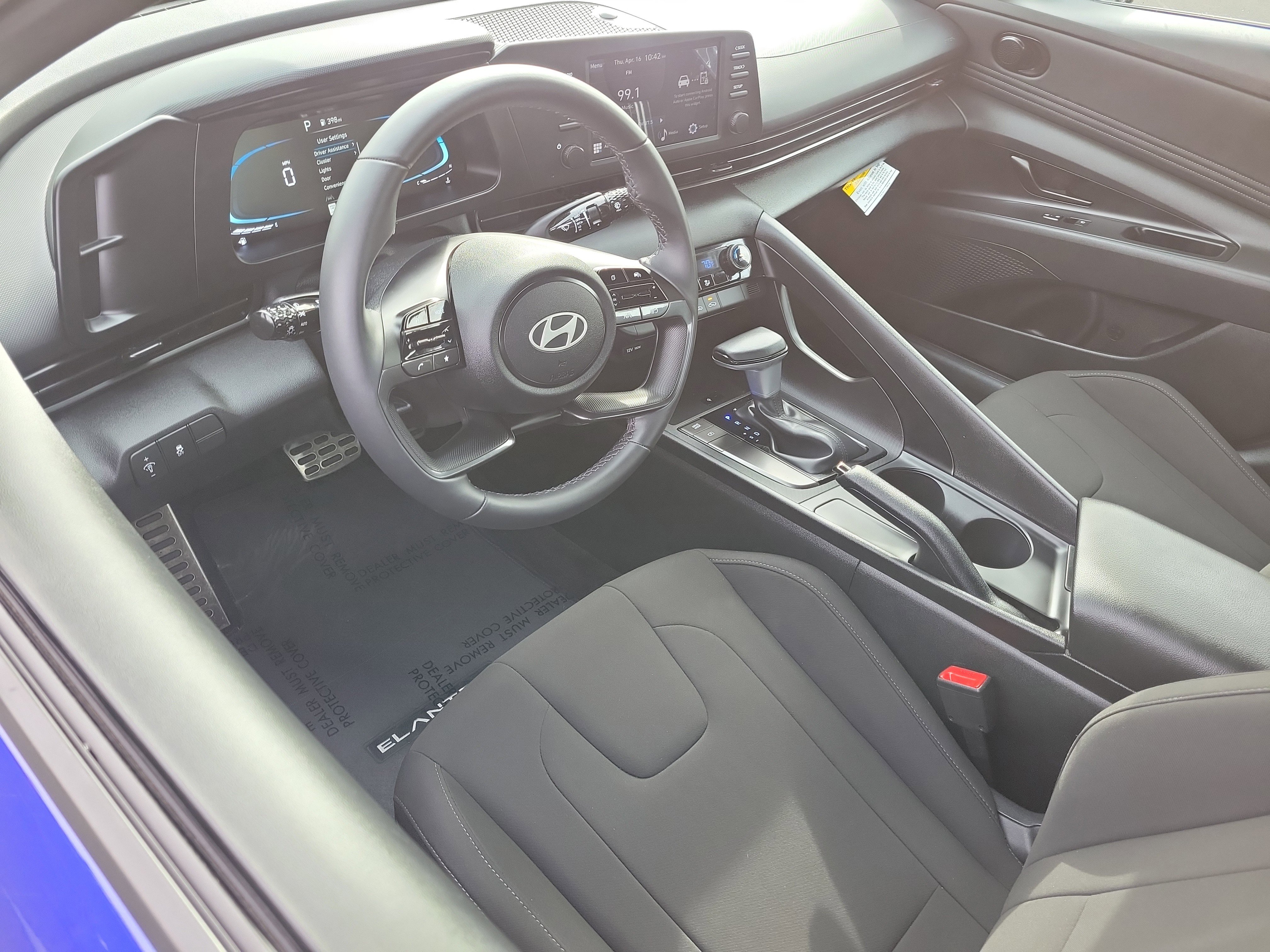 Certified 2025 Hyundai Elantra Sport image 6