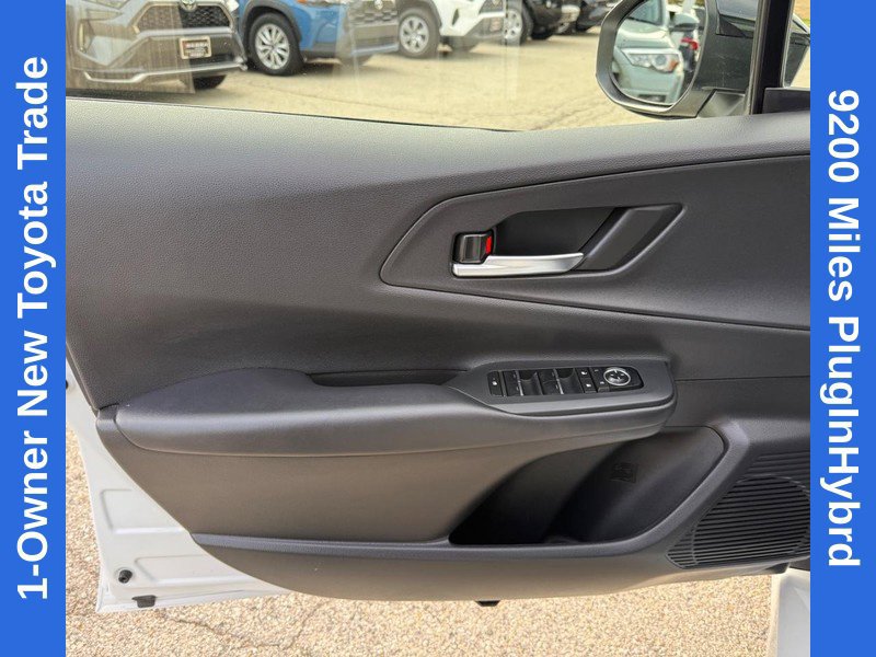 Used 2024 Toyota Prius Prime FWD image 19