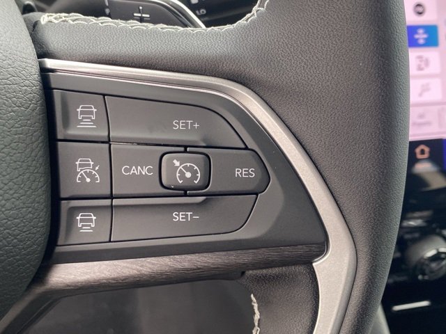 New 2025 Jeep Grand Cherokee Limited w/ Luxury Tech Group II image 19