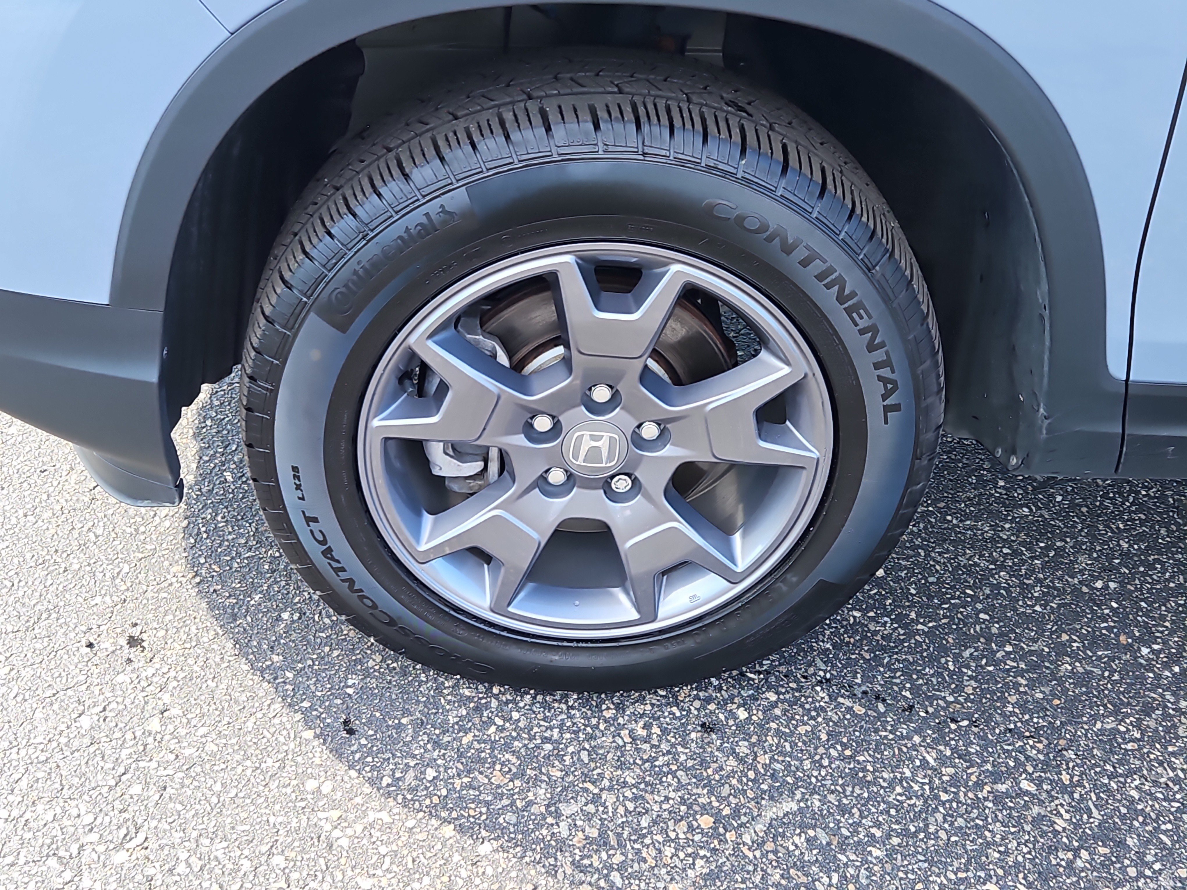 Certified 2024 Honda Passport TrailSport image 30