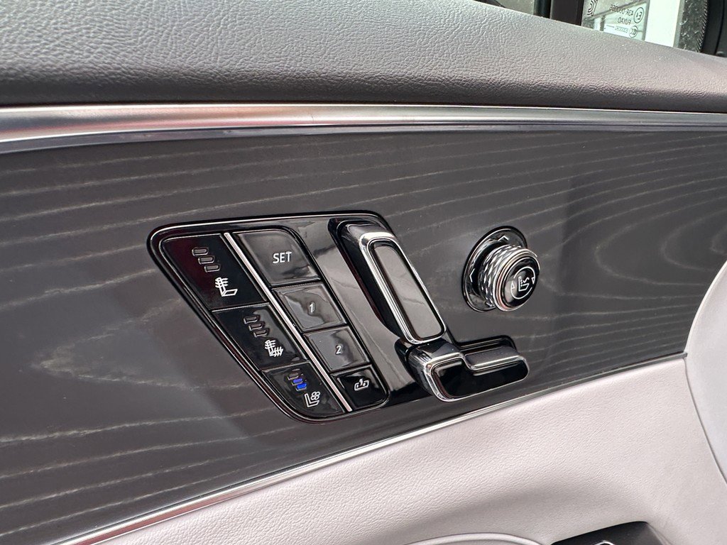 New 2025 Cadillac Lyriq Sport w/ LPO, Floor Liner Package AWD/4WD image 17