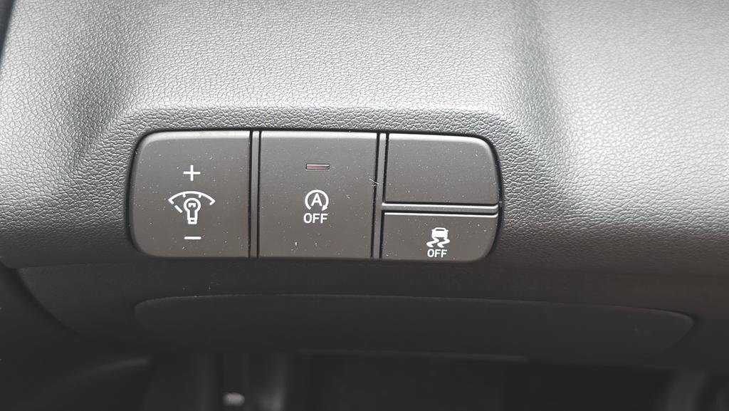 New 2026 Hyundai Elantra SE FWD image 25