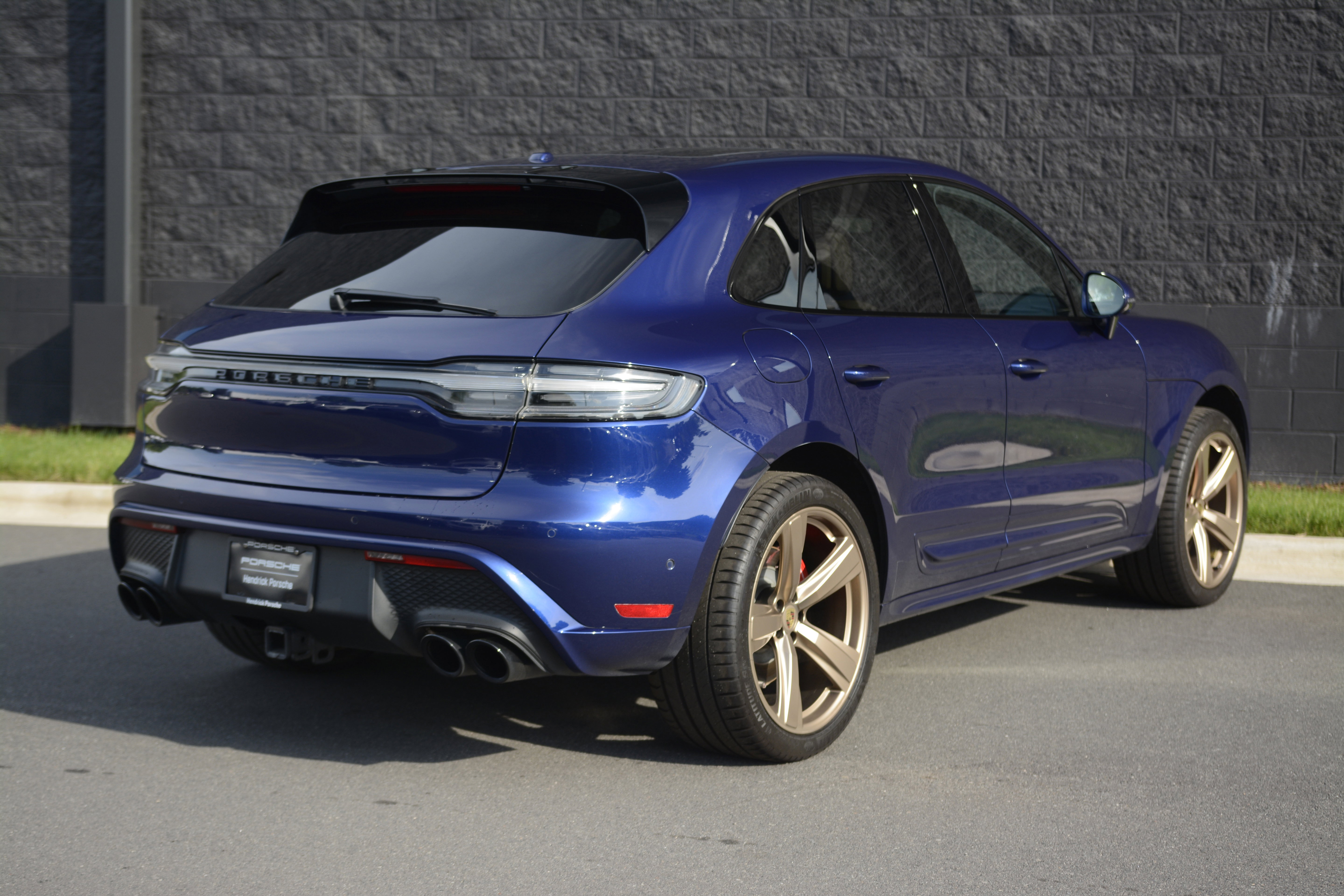 Certified 2022 Porsche Macan GTS AWD/4WD image 7